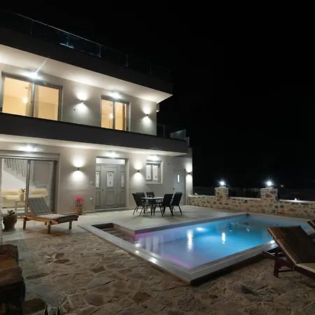 Vila Paradise *